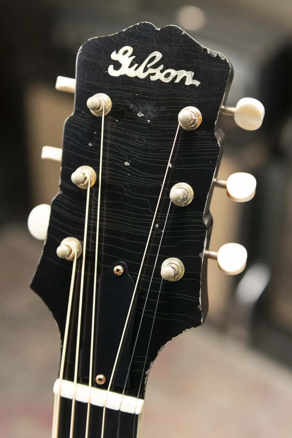 Gibson Custom Shop 1939 SJ-100 Murphy Lab Heavy Aged Acoustic Guitar - Vintage Sunburst with Hardshell Case - Demo