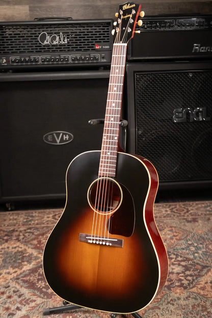 Gibson Custom Shop 1942 Banner J-45 Acoustic Guitar - Vintage Sunburst with Hardshell Case
