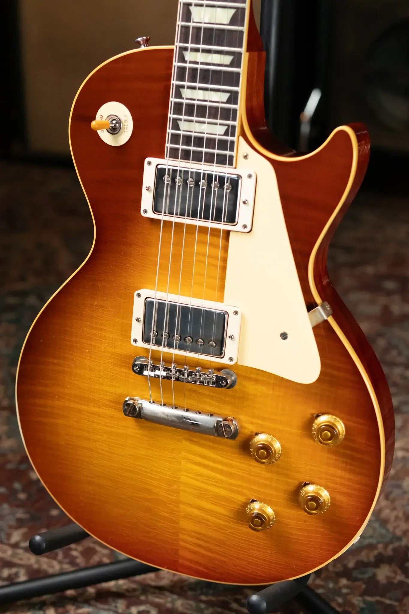 Gibson Custom Shop 1959 Les Paul Standard Reissue Murphy Lab Light Aged Royal Teaburst with Hardshell 672b6c0b3aa86