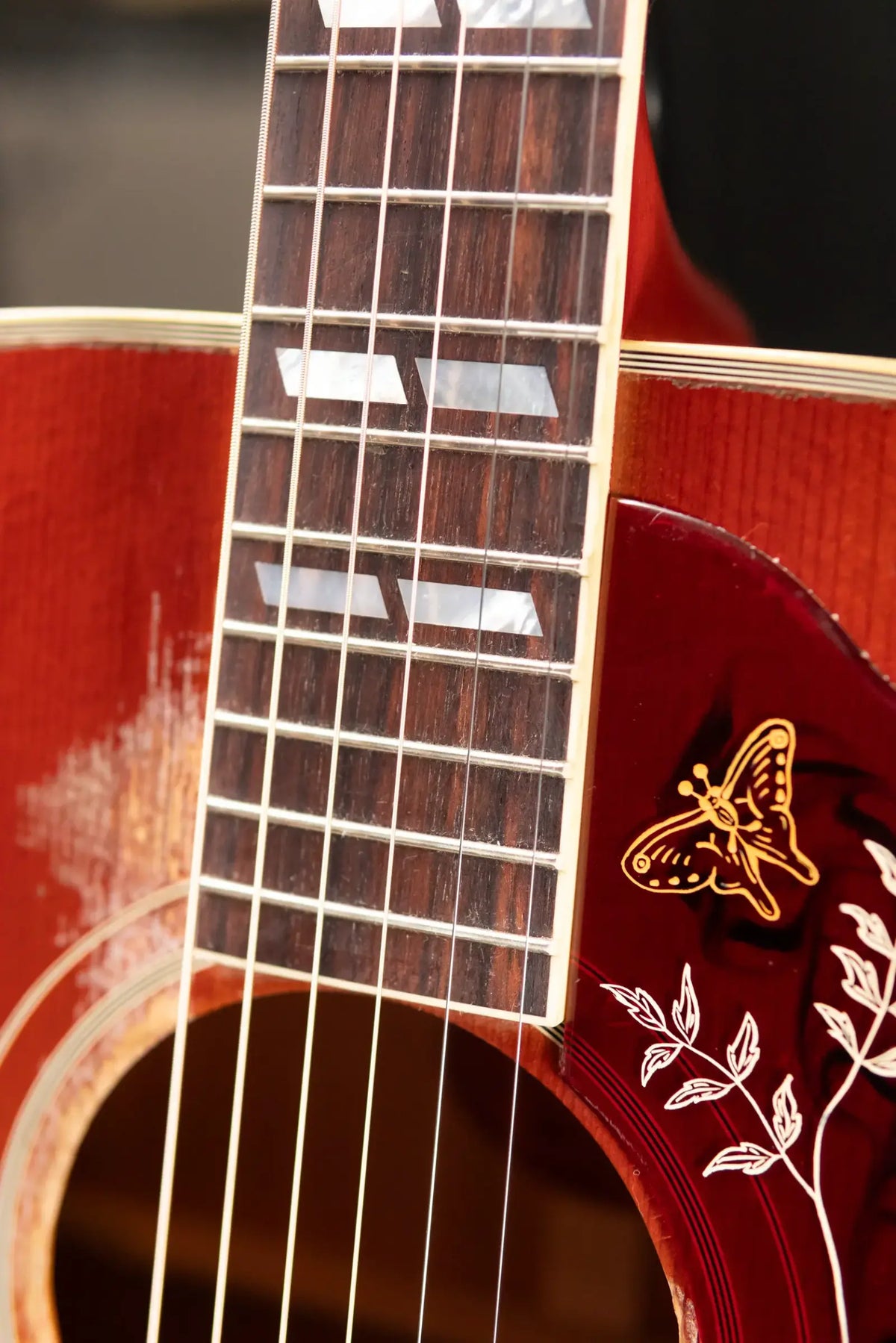 Gibson Custom Shop 1960 Hummingbird Murphy Lab Heavy Aged Dreadnought Acoustic Guitar - Heritage Cherry Sunburst with Hardshell Case - Demo