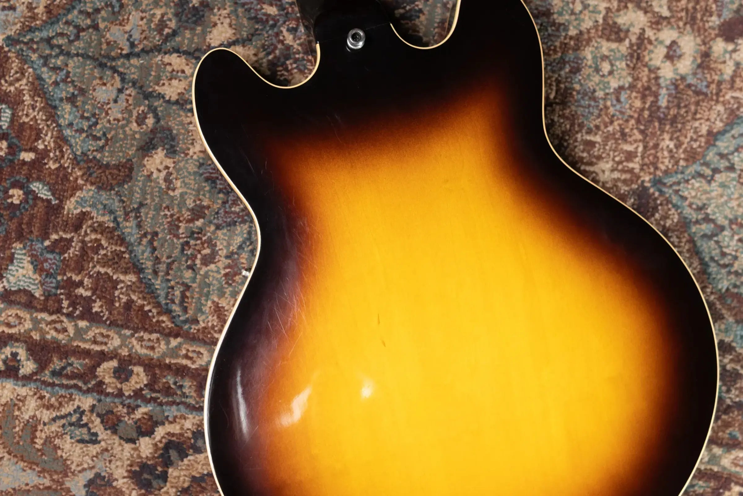 Gibson Custom Shop ES-3399 (339) Sunburst with hardcase - Used