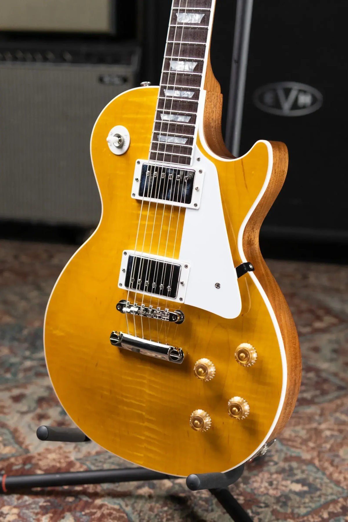Gibson Custom Shop Les Paul Standard Electric Guitar - Translucent Amber Gloss with Hardshell Case
