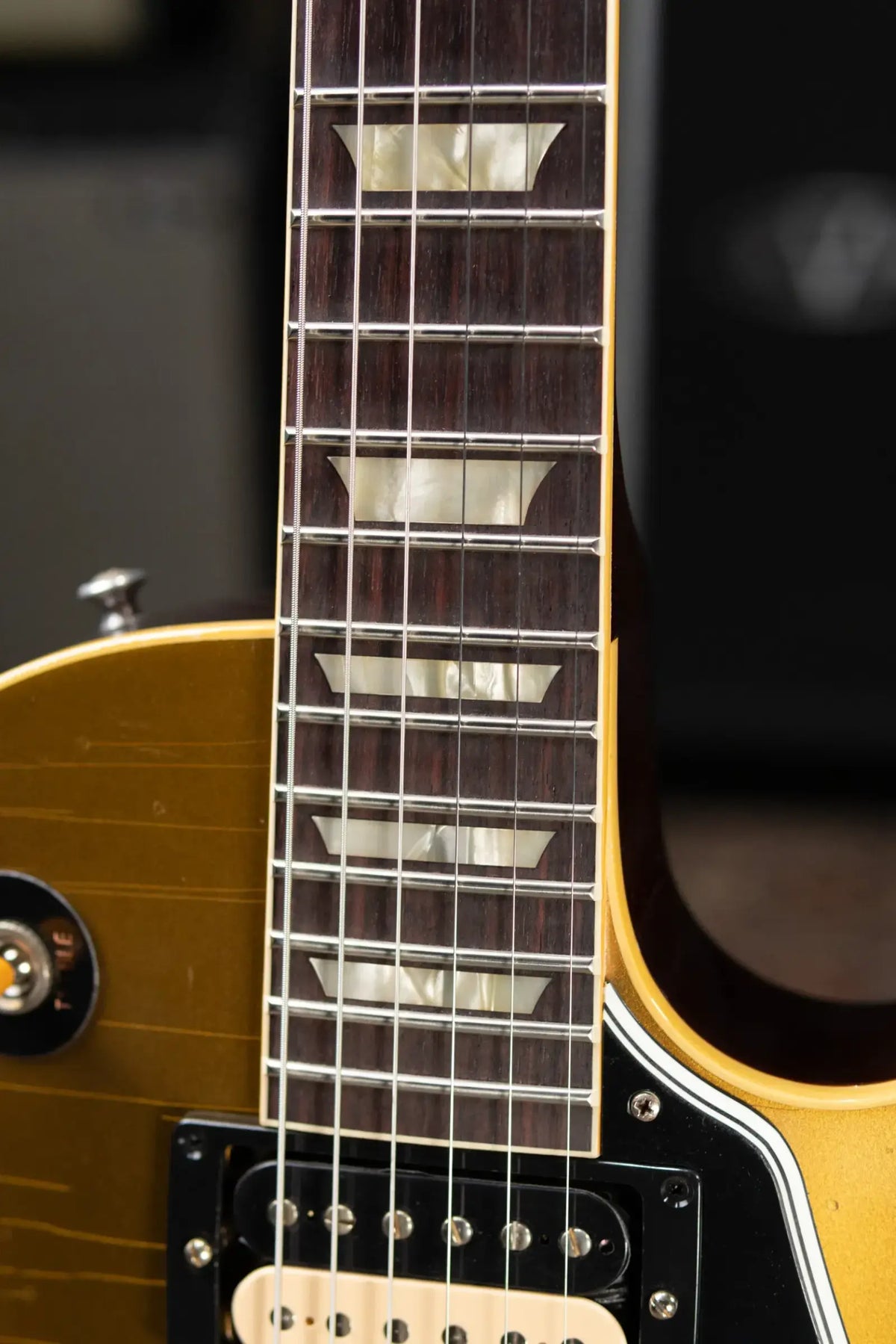 Gibson Custom Shop Limited Edition 1957 Les Paul Reissue Murphy Lab Electric Guitar - Goldtop Dark Back Light Aged with Hardshell Case