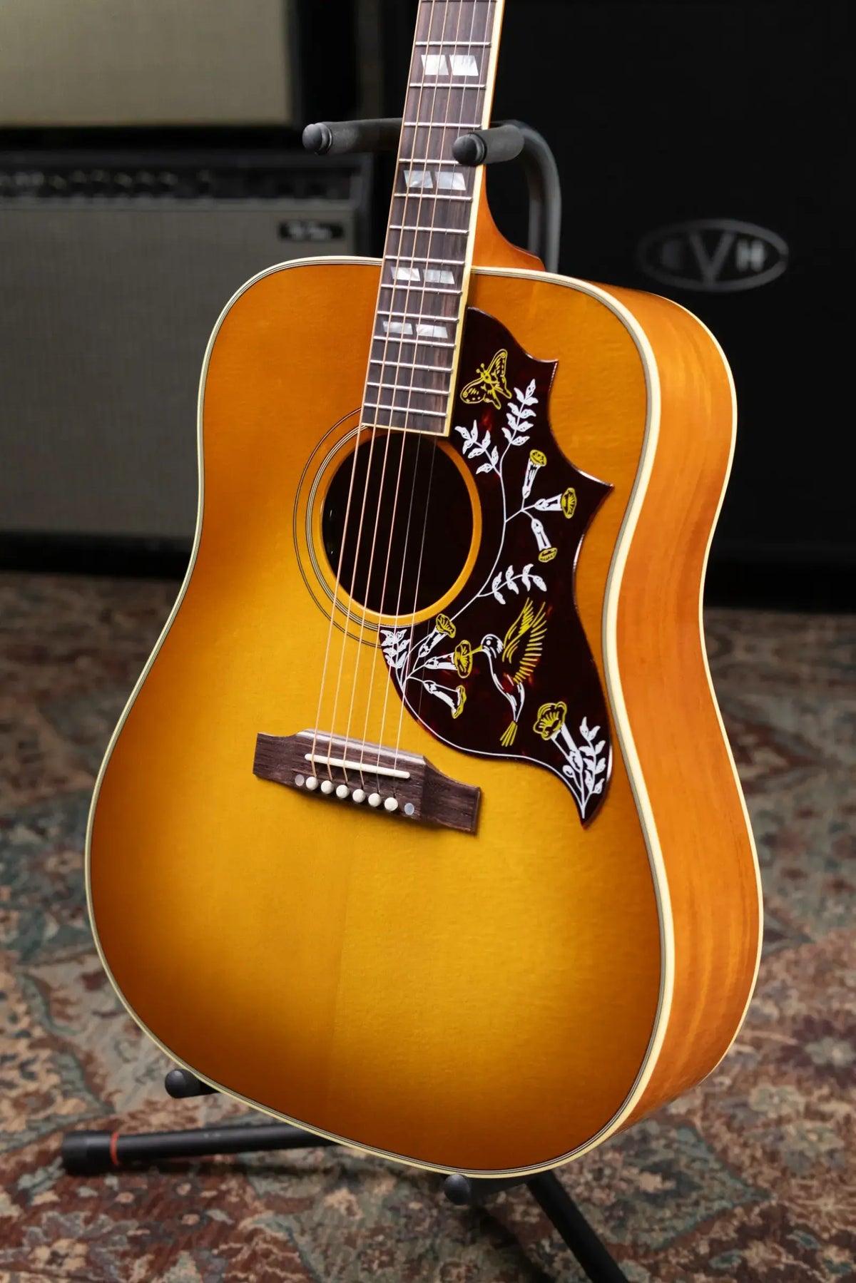Gibson Hummingbird Original HiFi DNA Acoustic/Electric Guitar - Heritage Cherry Sunburst with Hardshell Case