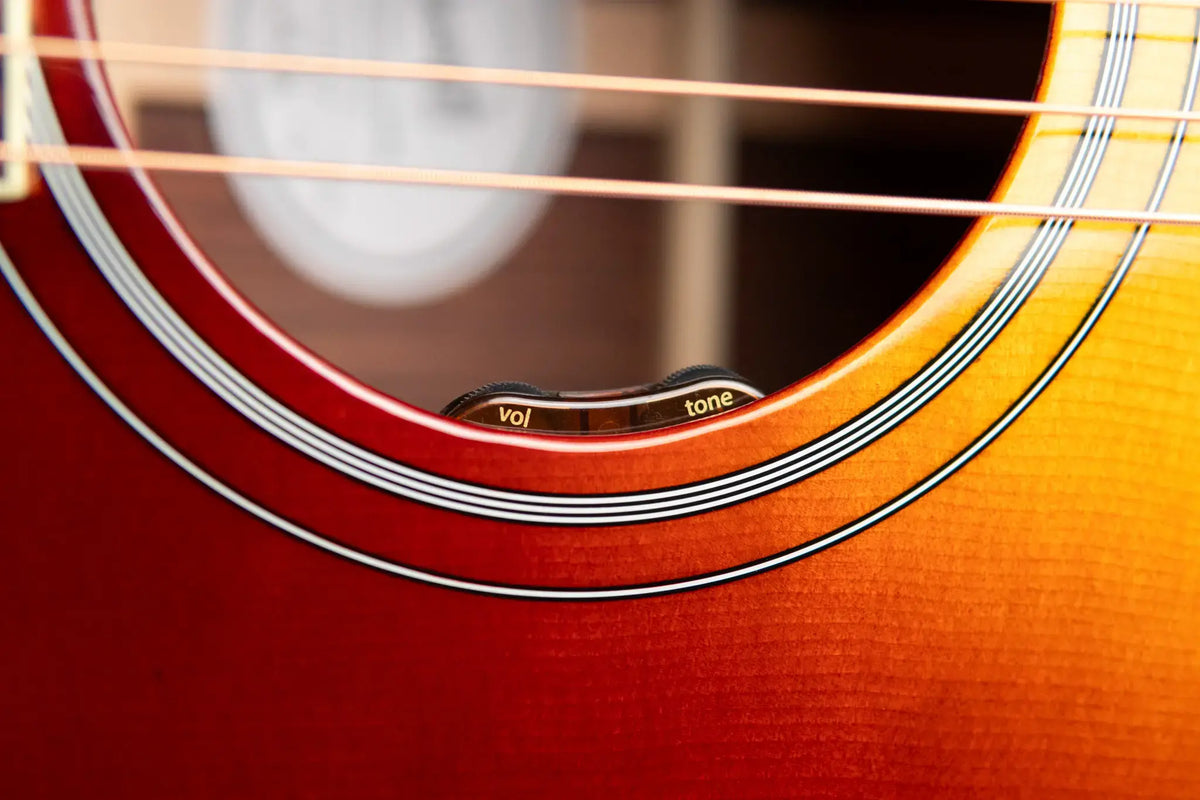 Gibson Hummingbird Standard Rosewood EC Dreadnought Acoustic/Electric Guitar - Rosewood Burst with Hardshell Case