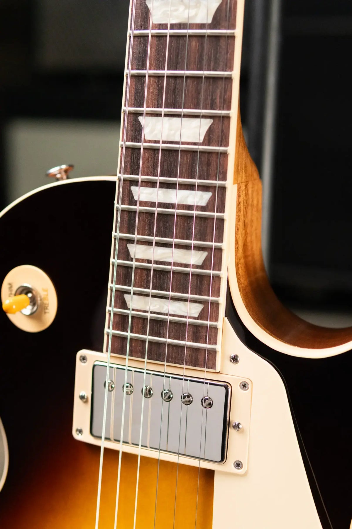 Gibson Les Paul Standard '50s Electric Guitar - Tobacco Burst with Hardshell Case