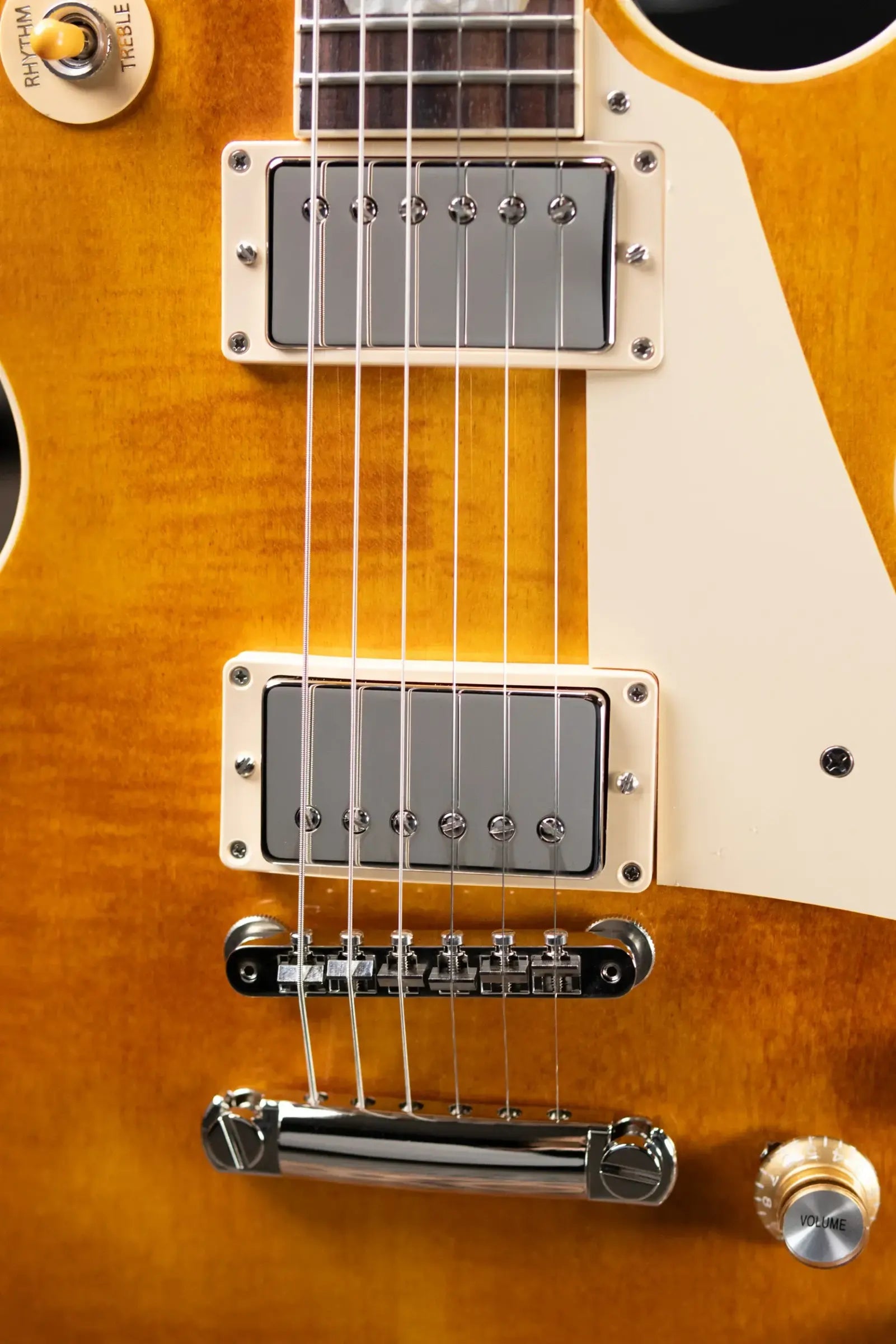 Gibson Les Paul Standard '60s Figured Top Electric Guitar - Honey Amber with Hardshell Case