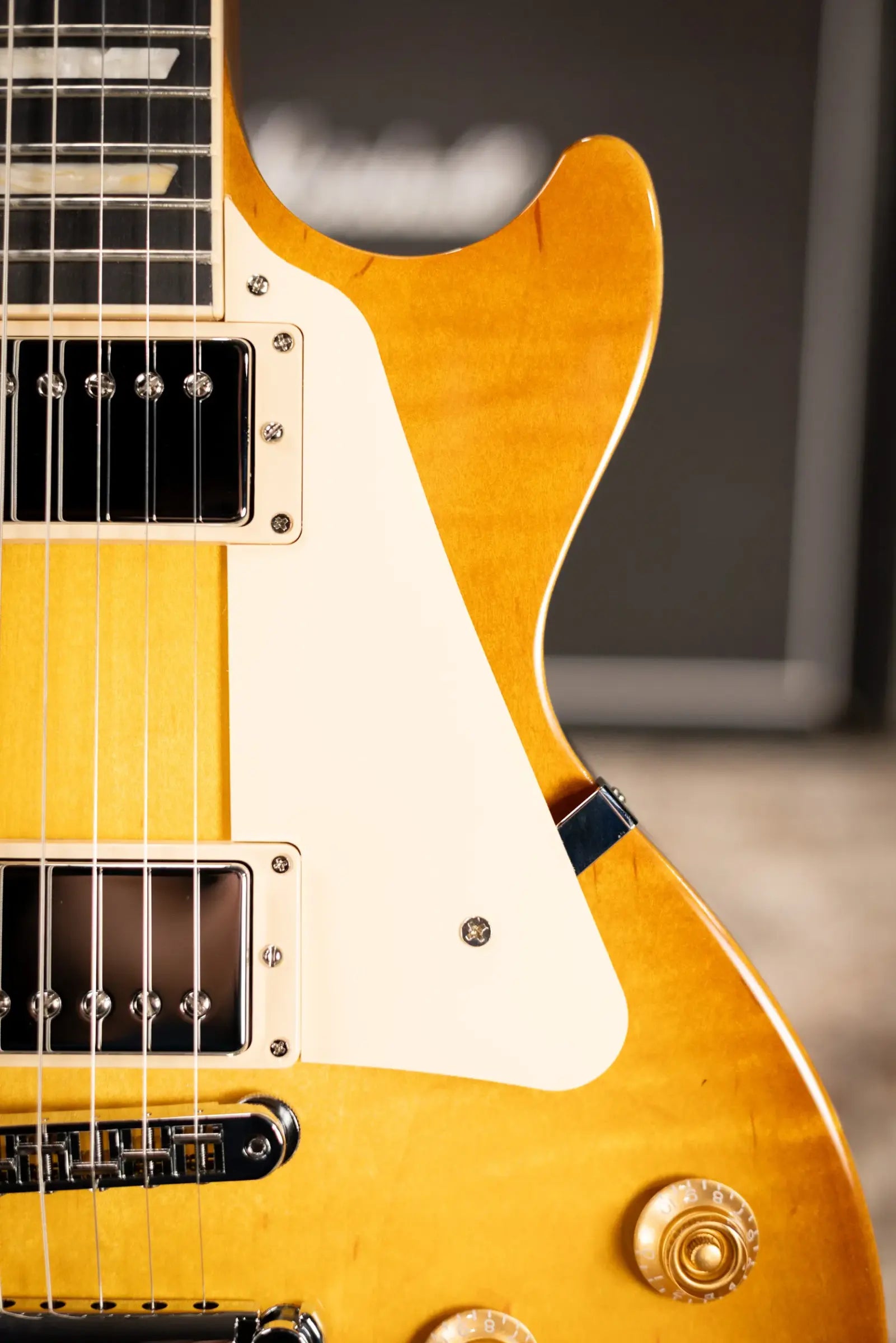 Gibson Les Paul Studio Session Electric Guitar - Honeyburst with Gig Bag