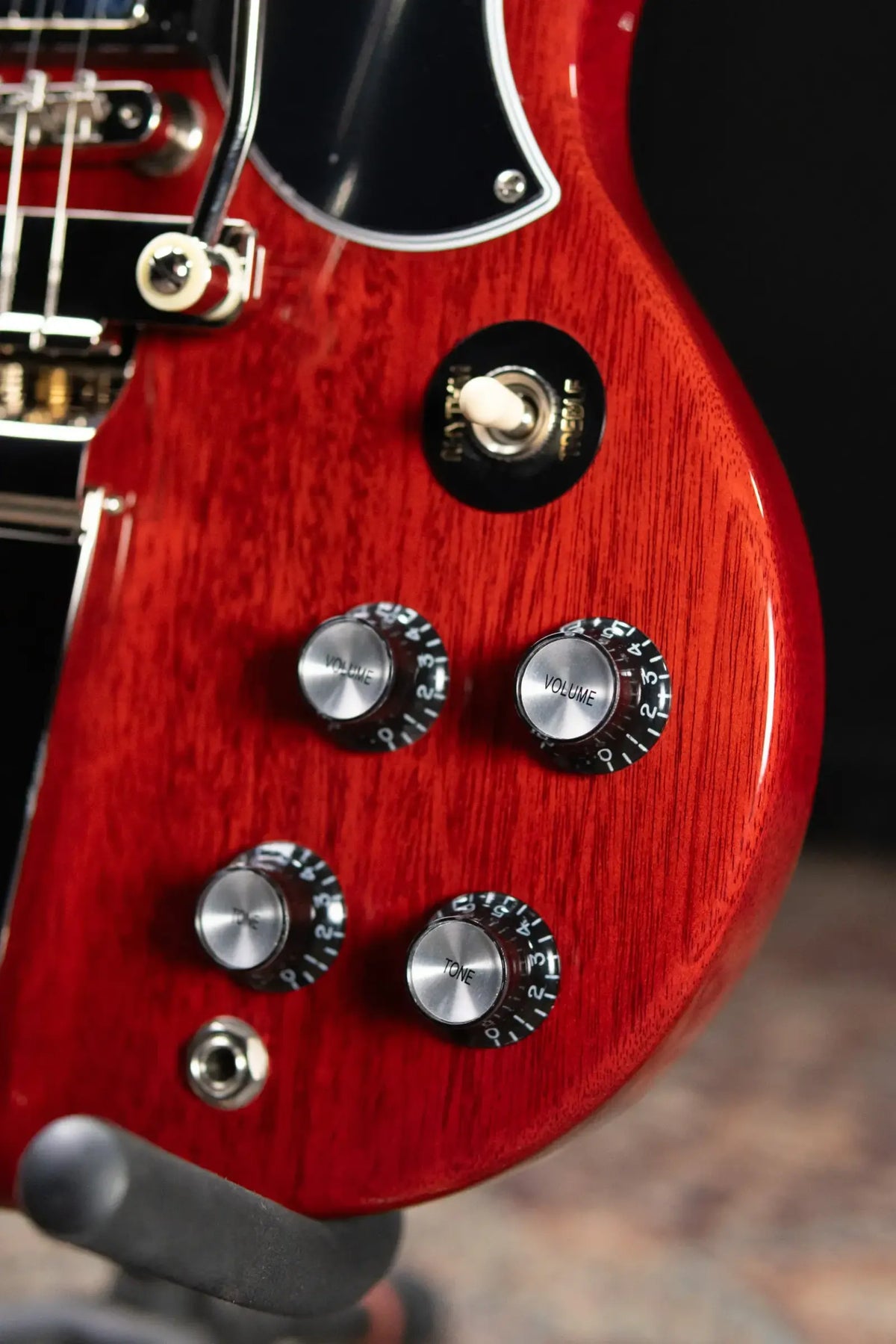 Gibson SG Standard '61 Maestro Vibrola Electric Guitar - Vintage Cherry with Hardshell Case
