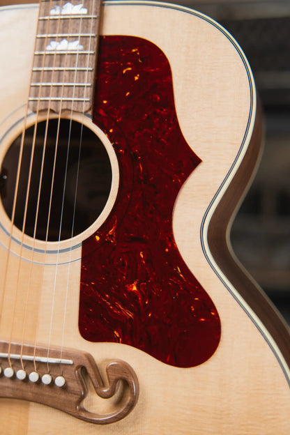 Gibson SJ-200 Studio Walnut Jumbo Acoustic/Electric Guitar - Natural with Hardshell Case - Demo