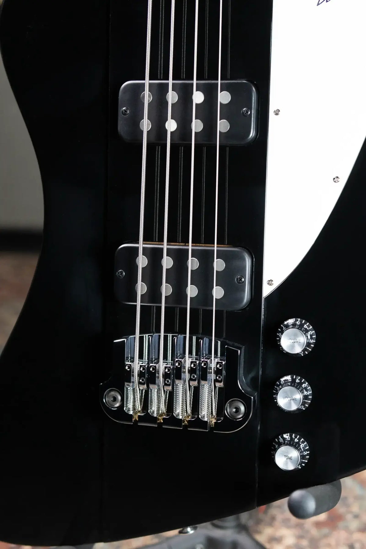 Gibson Thunderbird Bass - Ebony with Hardshell Case