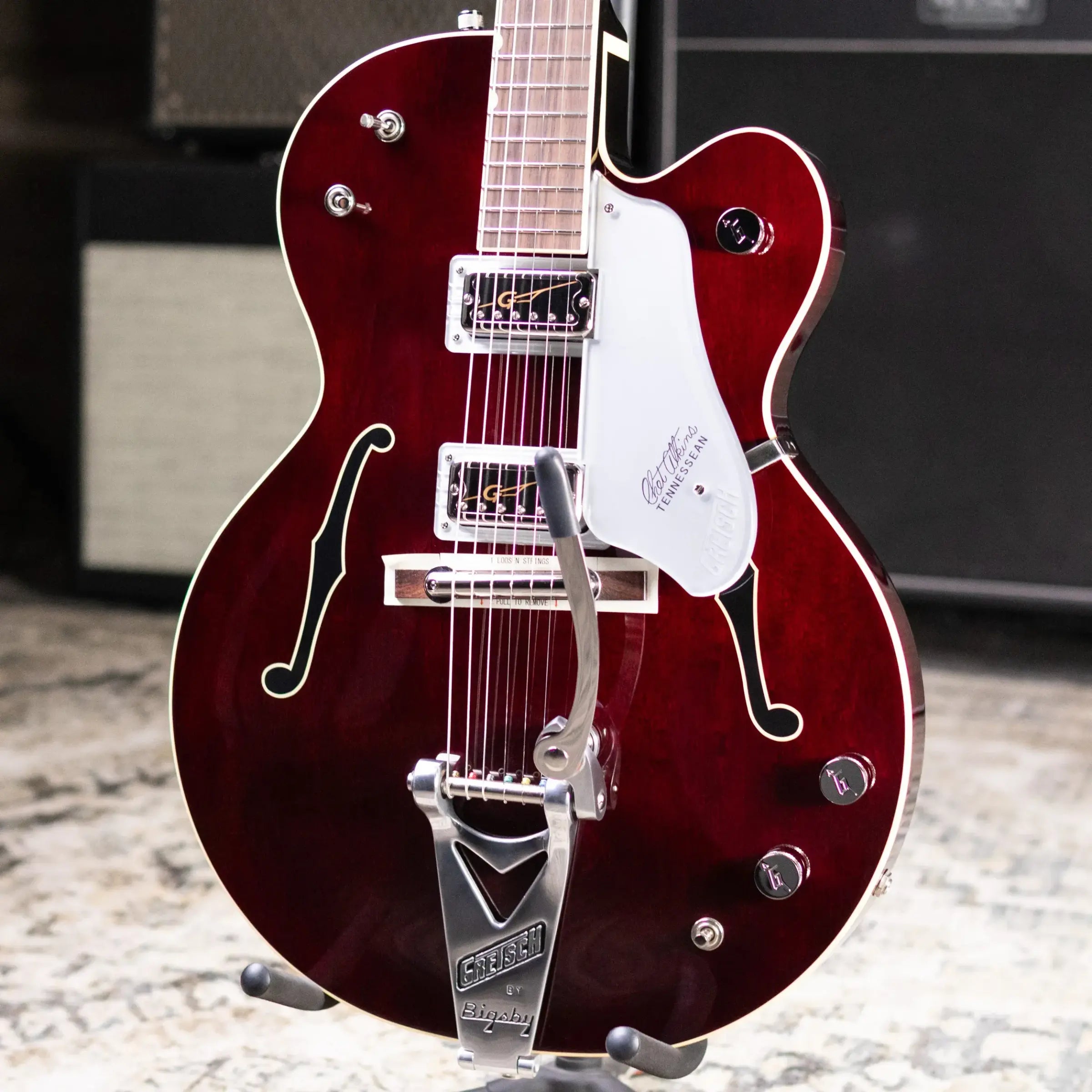 Gretsch G6119T-62 Vintage Select Edition '62 Tennessean Hollow Body with Bigsby Electric Guitar - Dark Cherry Stain with Hardshell Case