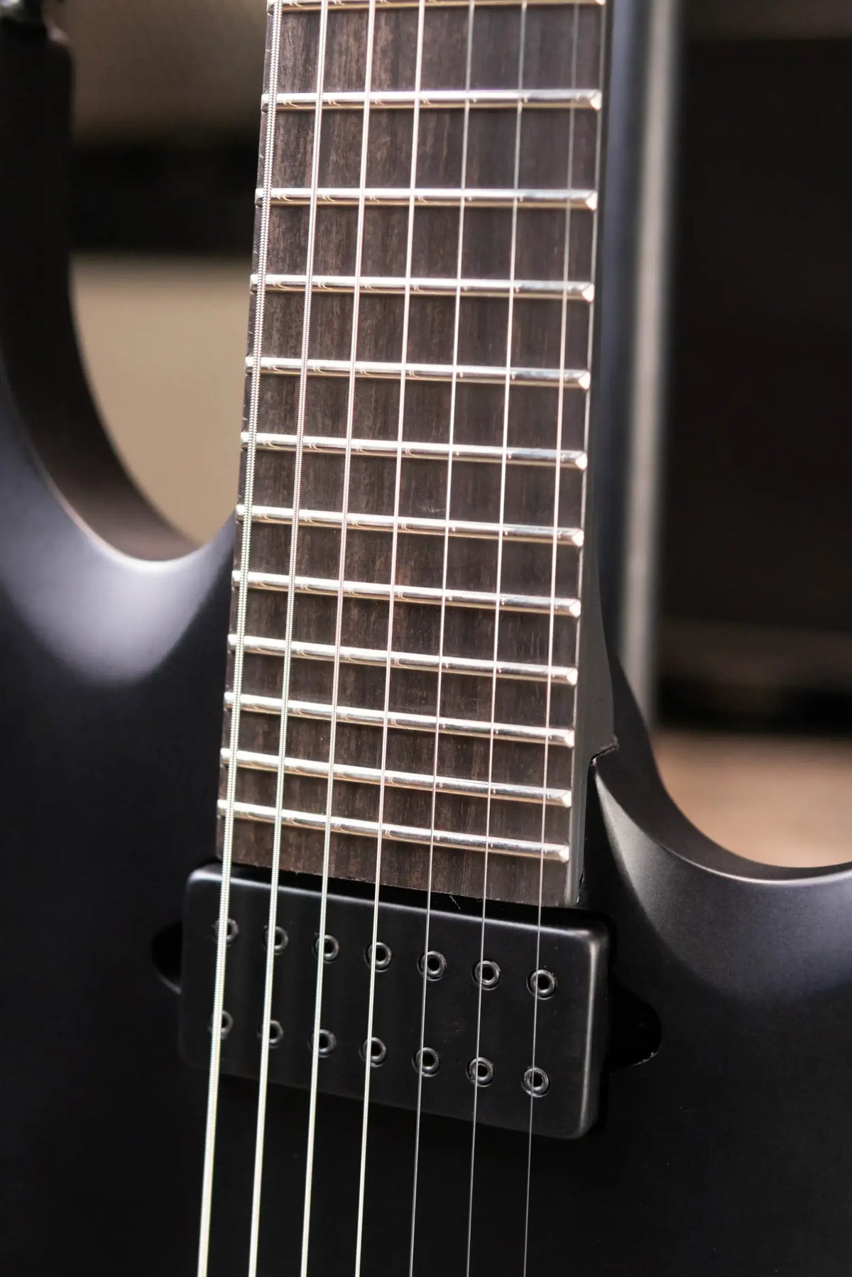 Ibanez K7YIN James "Munky" Shaffer Signature 7-String Electric Guitar - Matte Black with Gig Bag - Demo