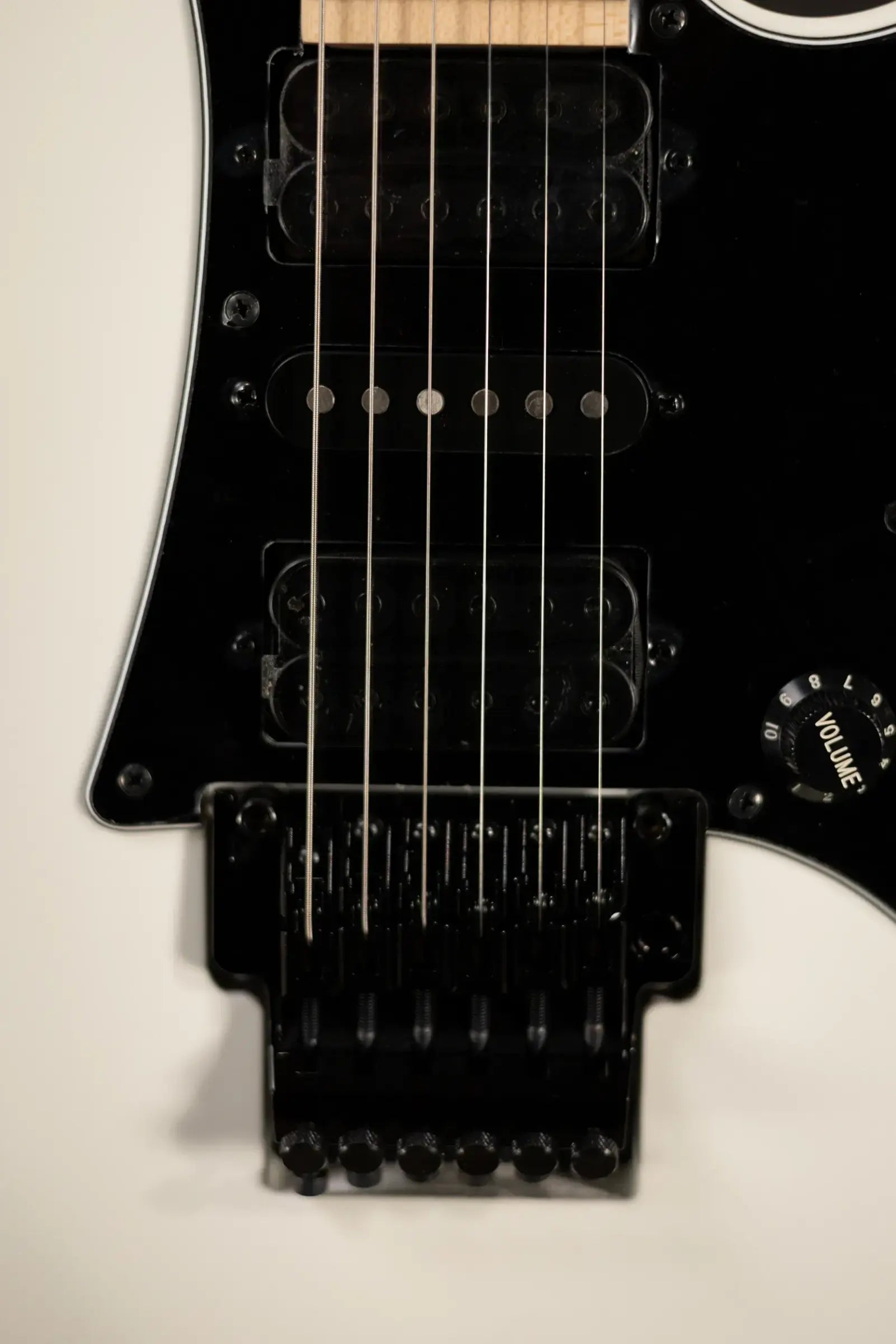 Ibanez RG550 Genesis Collection Electric Guitar - White Flat