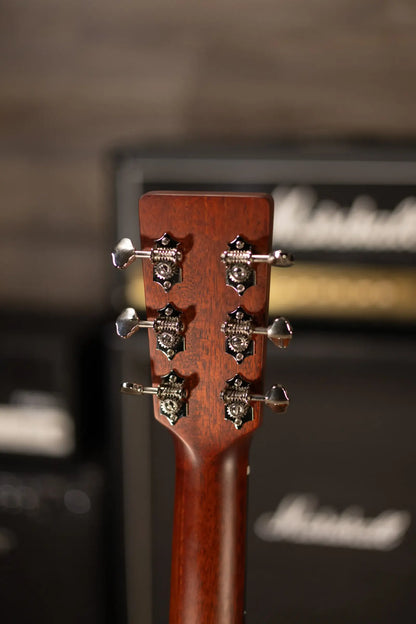 Eastman E1OM-DLX Acoustic/Electric Guitar