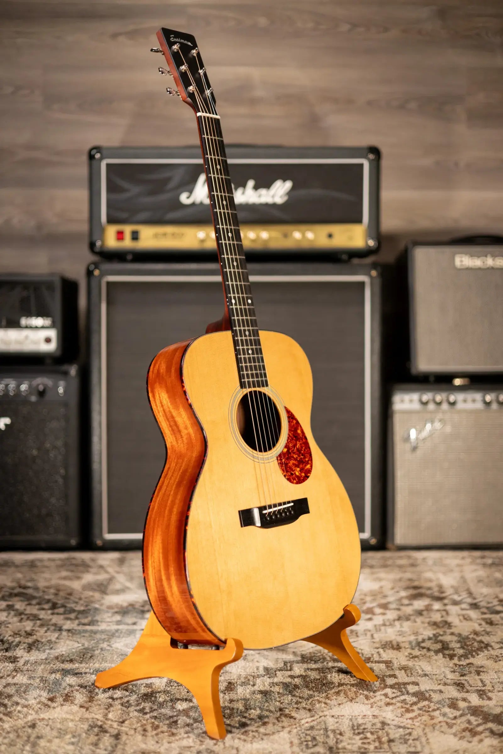 Eastman E1OM-DLX Acoustic/Electric Guitar