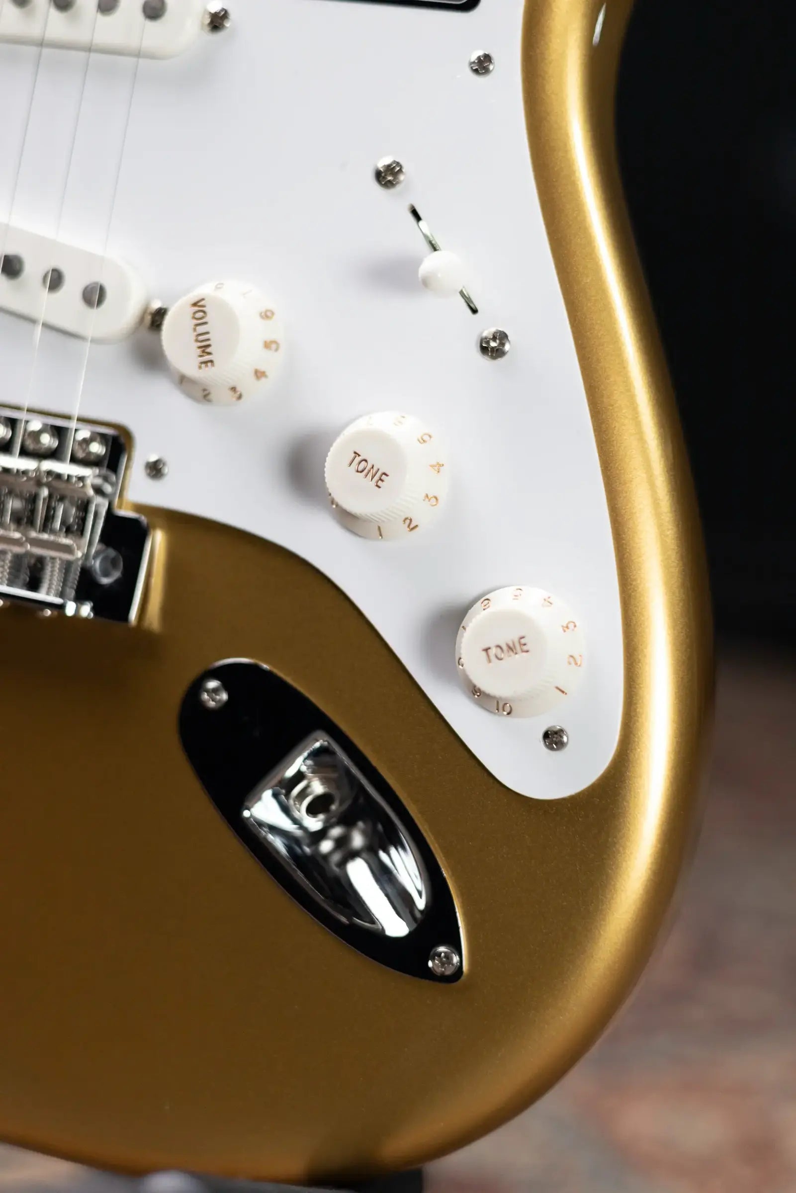 Fender Vintera III Late '50s Stratocaster Electric Guitar - Aztec Gold with Gig Bag