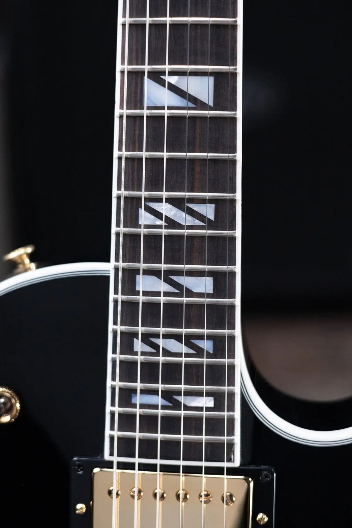 Gibson Les Paul Modern Supreme Electric Guitar - Ebony with Hardshell Case
