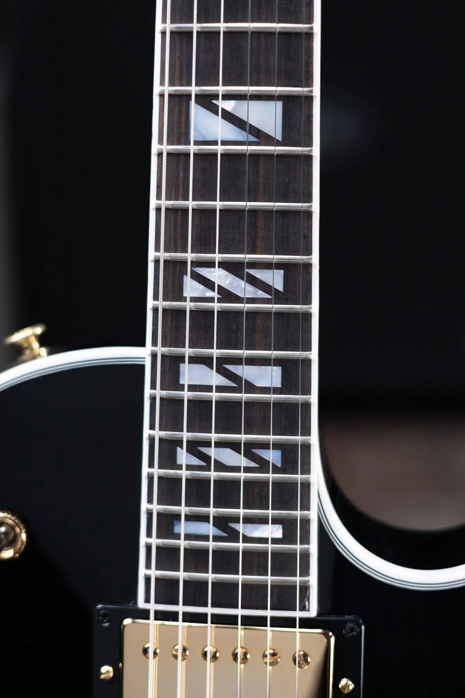 Gibson Les Paul Modern Supreme Electric Guitar - Ebony with Hardshell Case
