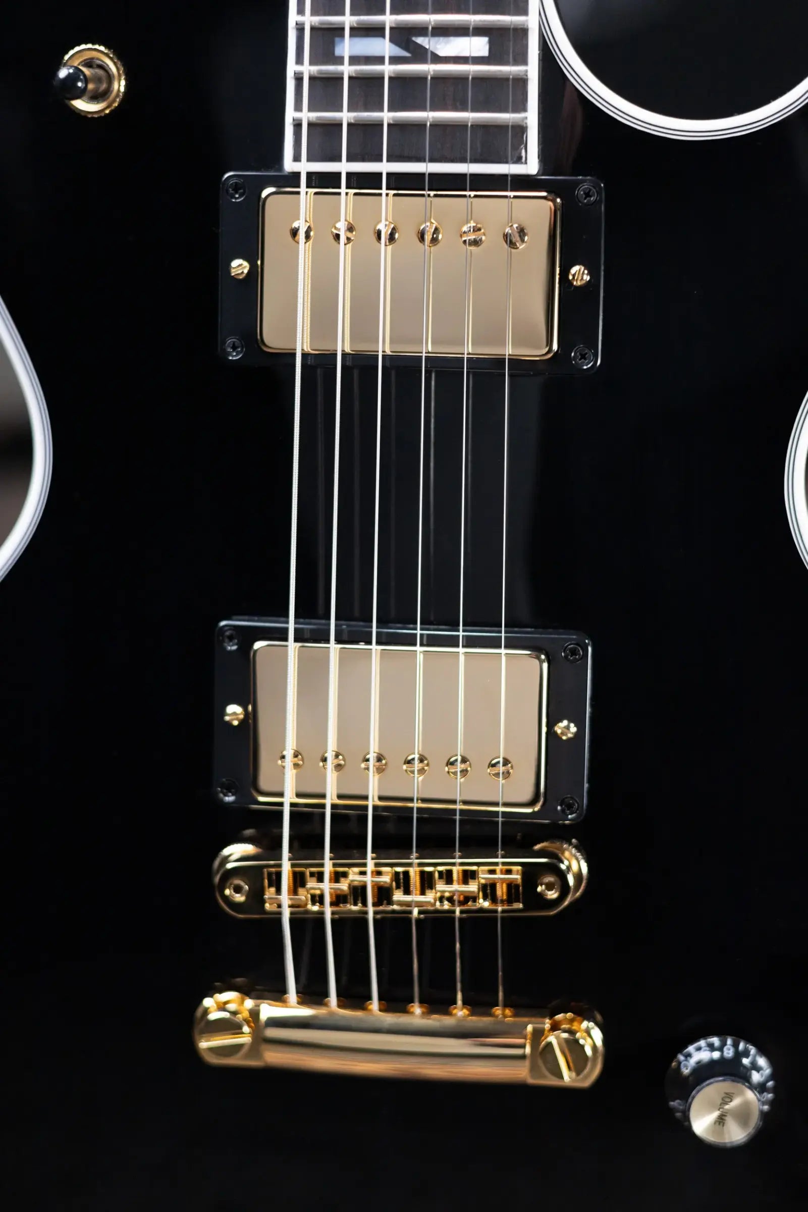 Gibson Les Paul Modern Supreme Electric Guitar - Ebony with Hardshell Case