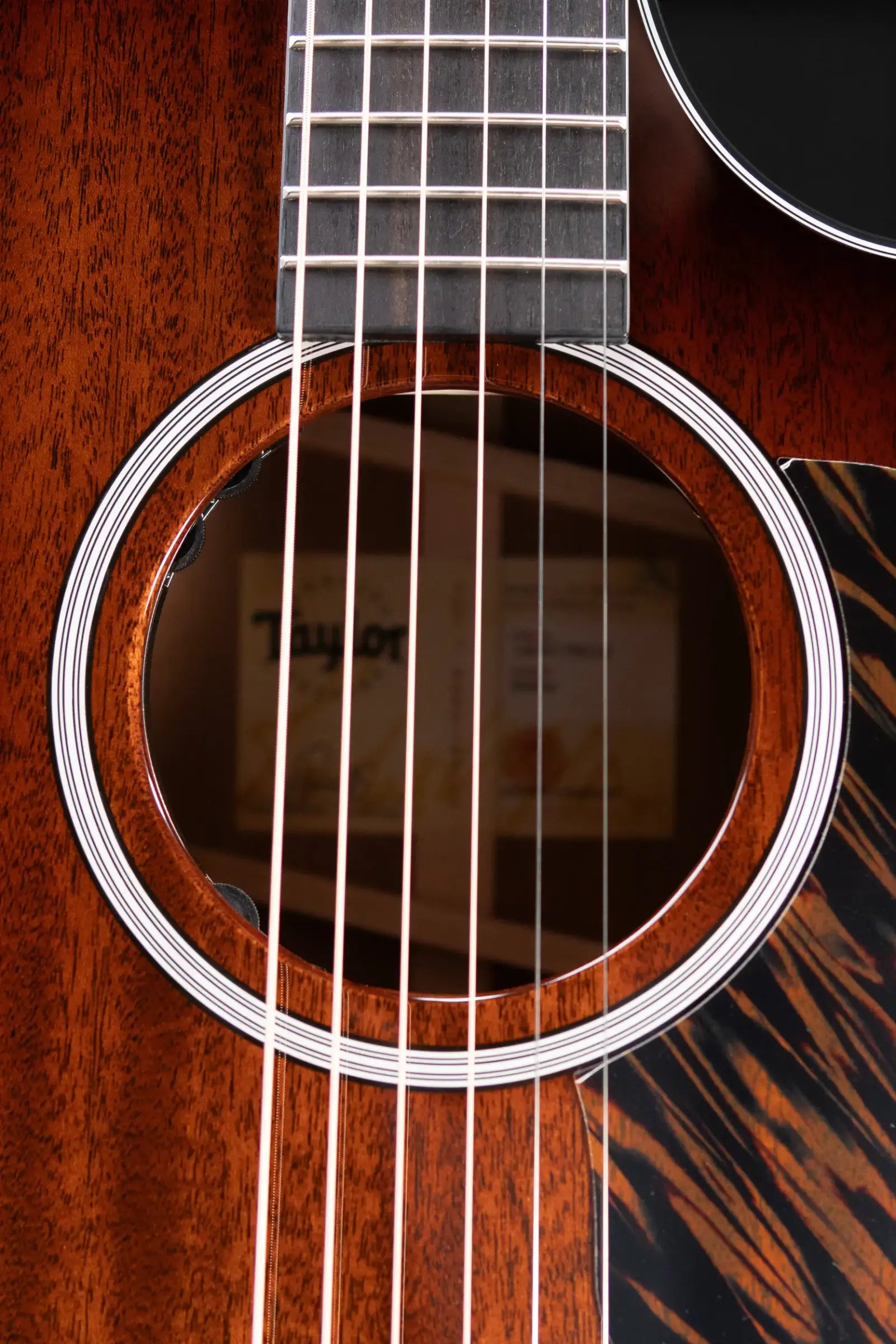 Taylor Next Generation 322ce 14-Fret Grand Concert Acoustic/Electric Guitar - Shaded Edgeburst with Hardshell Case