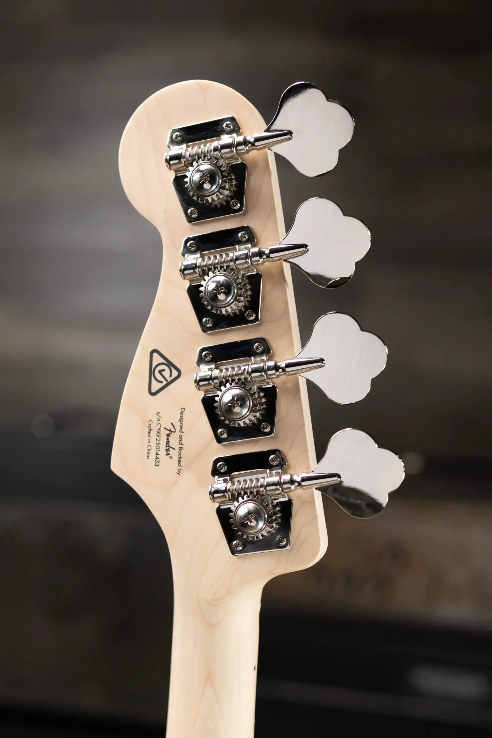 Squier Affinity Series Active Jazz Bass - Olympic White