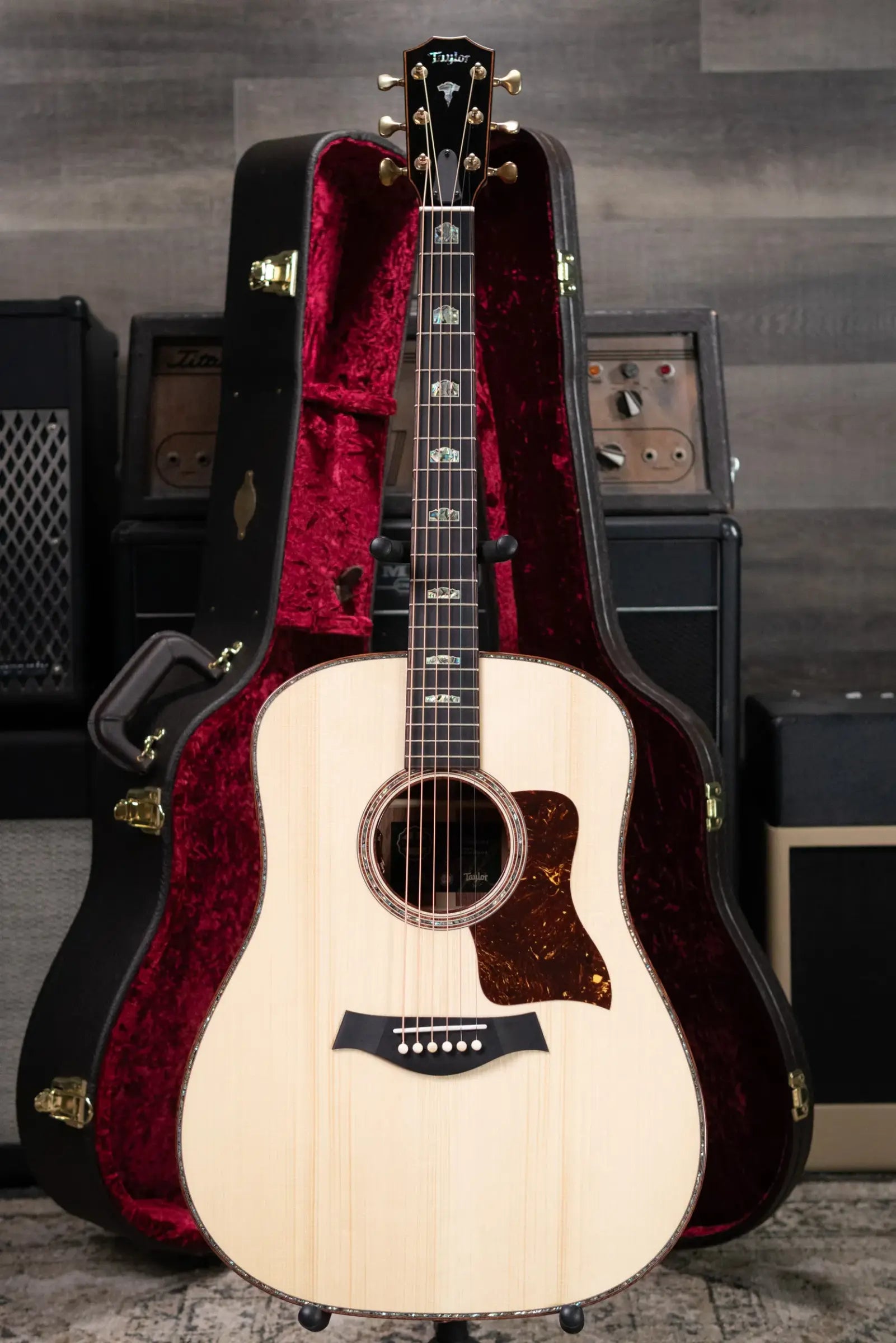 Taylor 2026 Catch Custom #13 C10e Dreadnought Acoustic/Electric Guitar with Hardshell Case