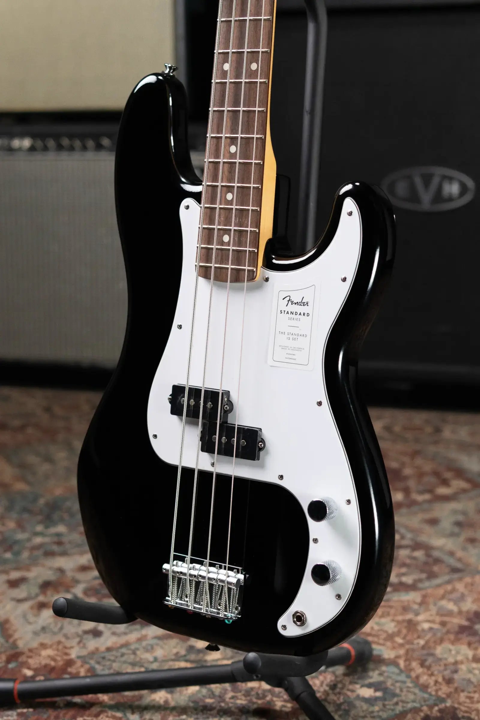 Fender Standard Precision Bass - Black