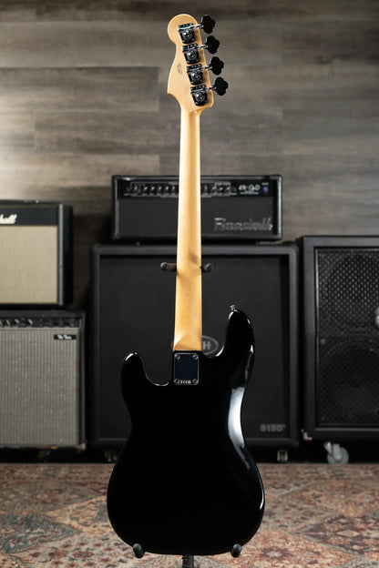 Fender Standard Precision Bass - Black