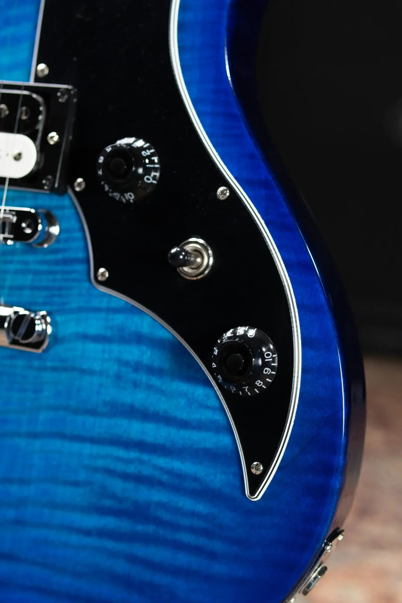 Gibson Victory Figured Electric Guitar - Cobalt Burst with Hardshell Case