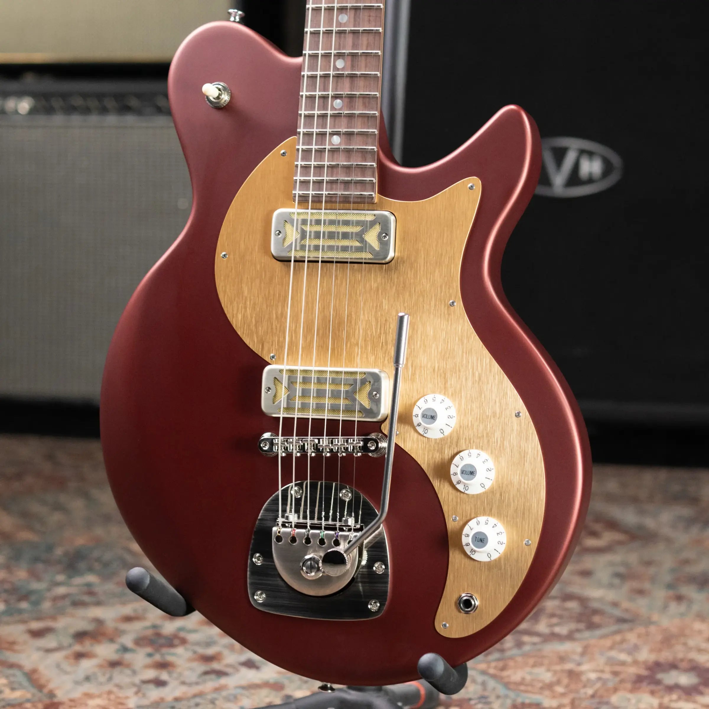 Eastman Guitars FullerTone Offset '62 Electric Guitar - Dakota Red with Gig Bag