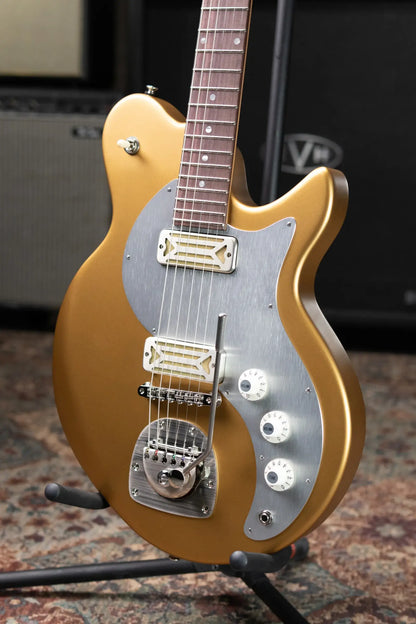 Eastman Guitars FullerTone Offset '62 Electric Guitar - Gold with Gig Bag
