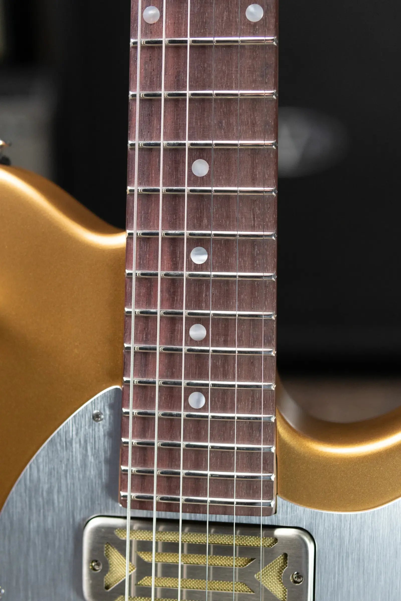 Eastman Guitars FullerTone Offset '62 Electric Guitar - Gold with Gig Bag