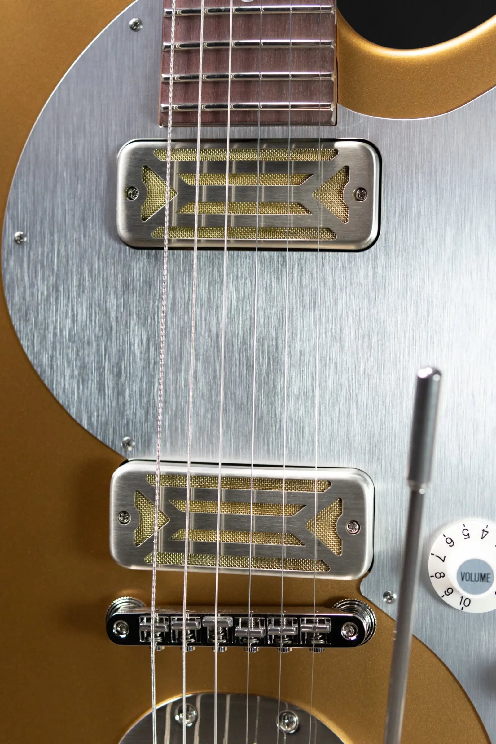 Eastman Guitars FullerTone Offset '62 Electric Guitar - Gold with Gig Bag