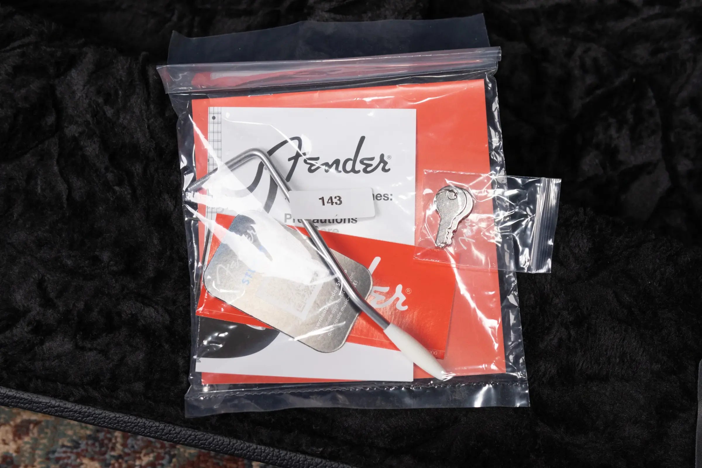 Fender Dealer Exclusive Vintera Road Worn '60s Stratocaster, Rosewood Fingerboard Electric Guitar - 3-Color Sunburst with Hardshell Case