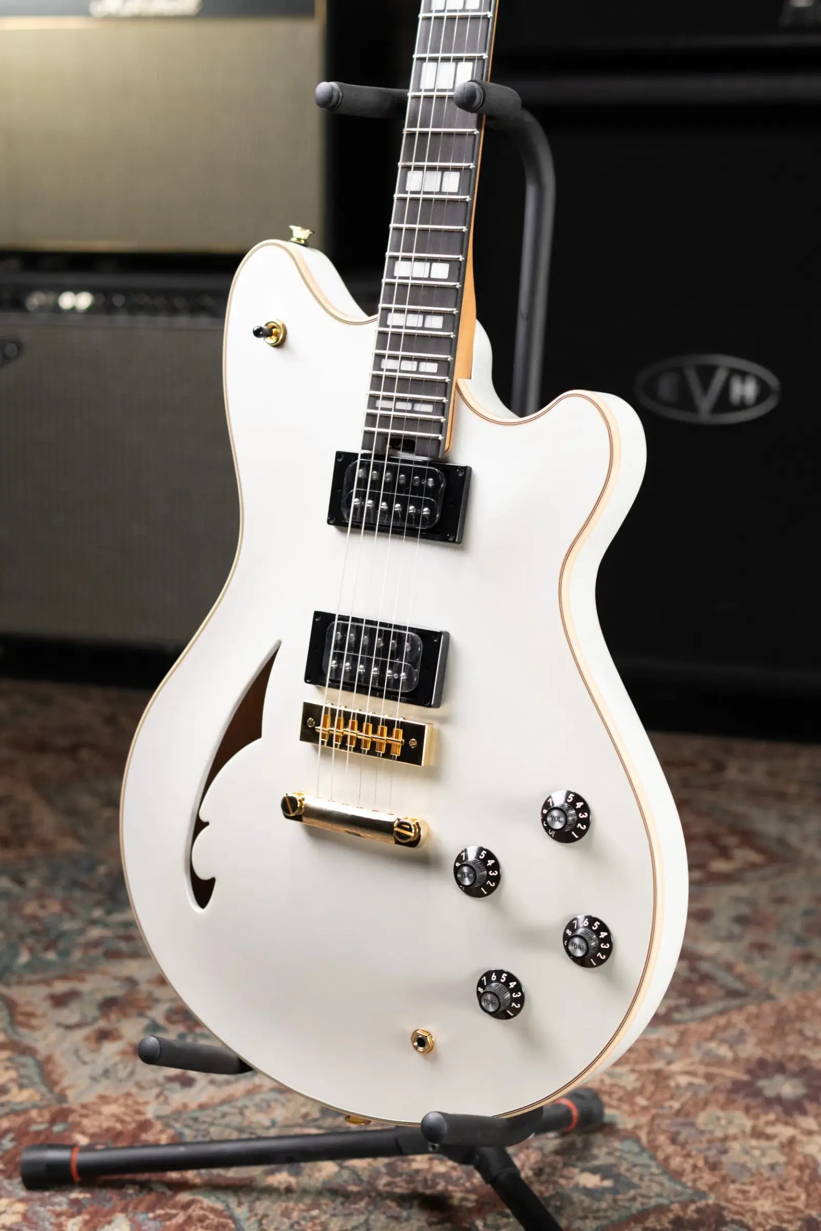 EVH SA-126 Special Semi-hollow Electric Guitar - Platinum Pearl Metallic with Hardshell Case