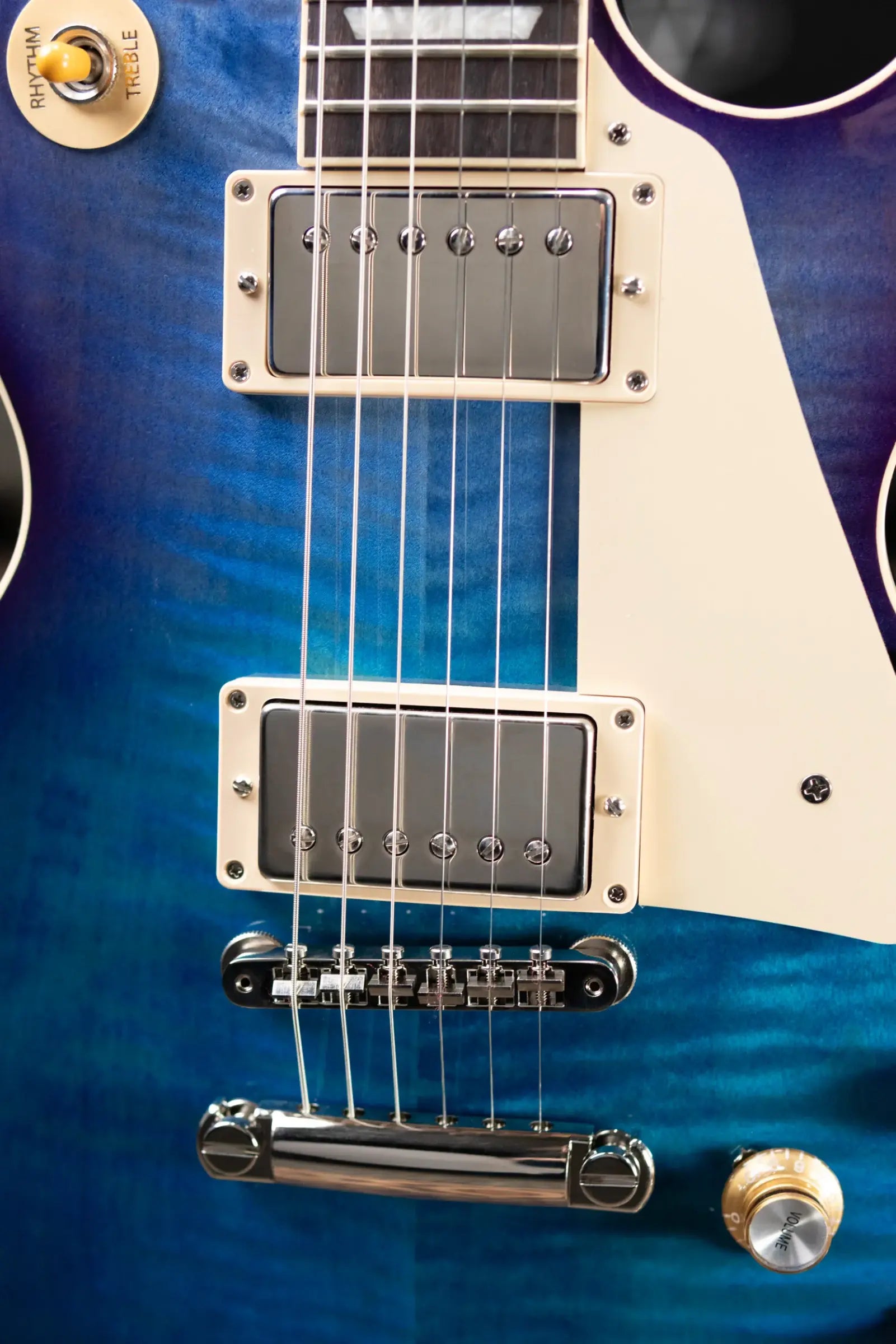 Gibson Les Paul Standard 60s Figured Top Electric Guitar - Blueberry Burst with Hardshell Case