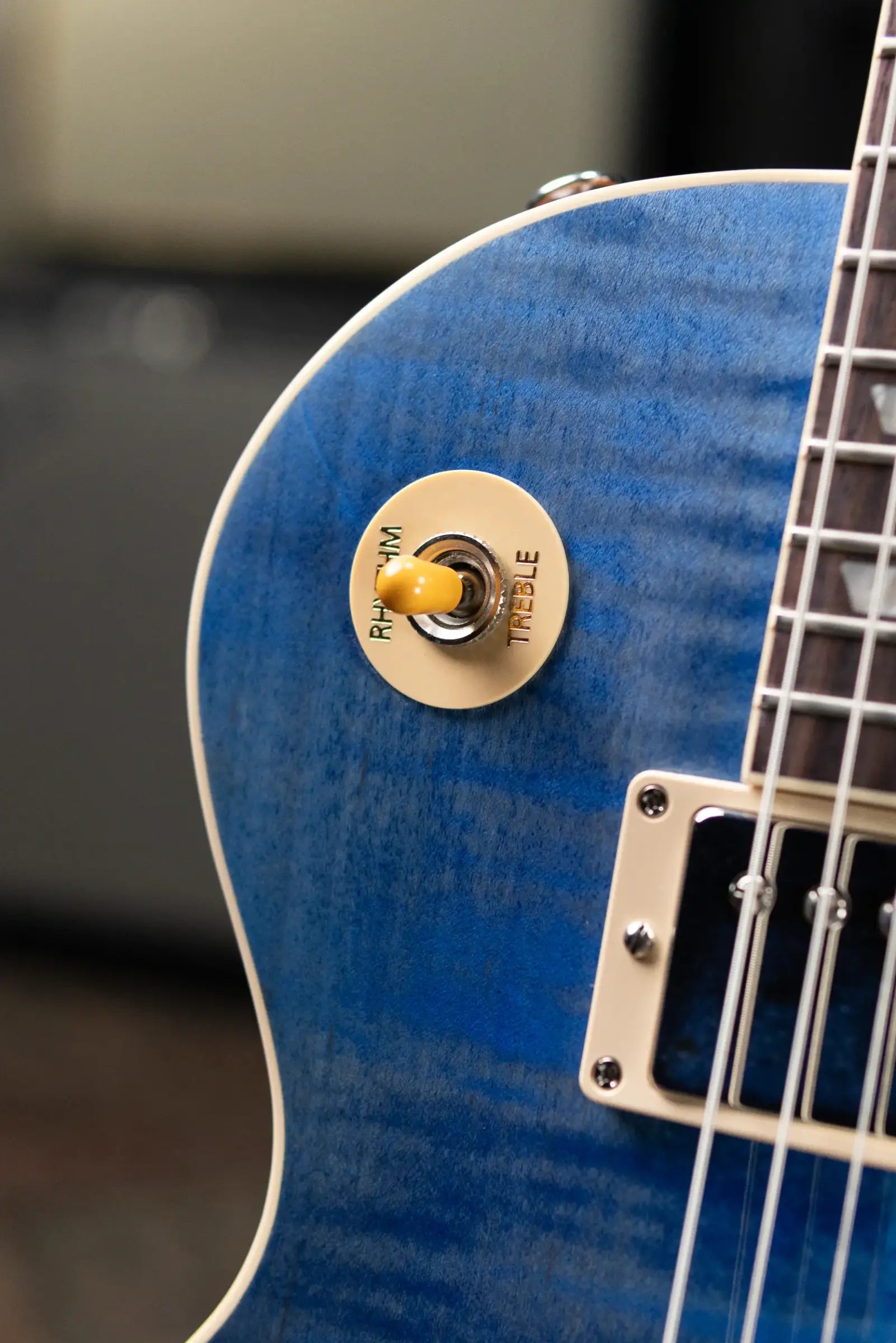 Gibson Les Paul Standard '60s Figured Top Electric Guitar - Ocean Blue with Hardshell Case