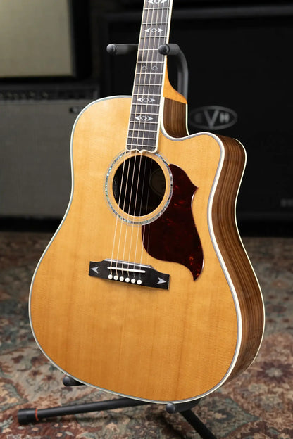 Gibson Songwriter Recording Artist EC Acoustic/Electric Guitar - Antique Natural with Hardshell Case