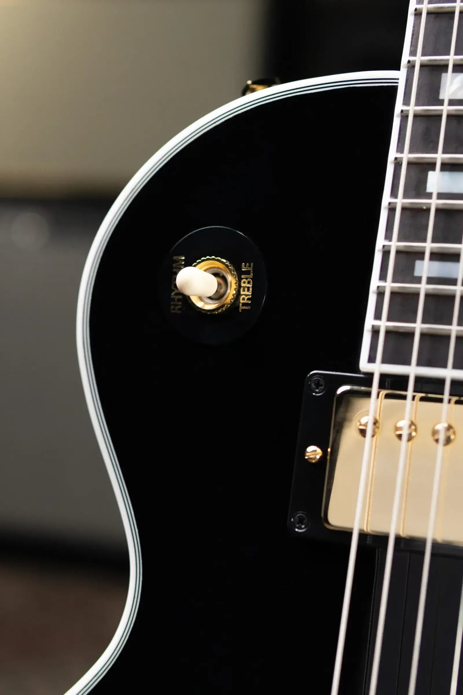 Gibson '70s Les Paul Custom Electric Guitar - Ebony with Hardshell Case