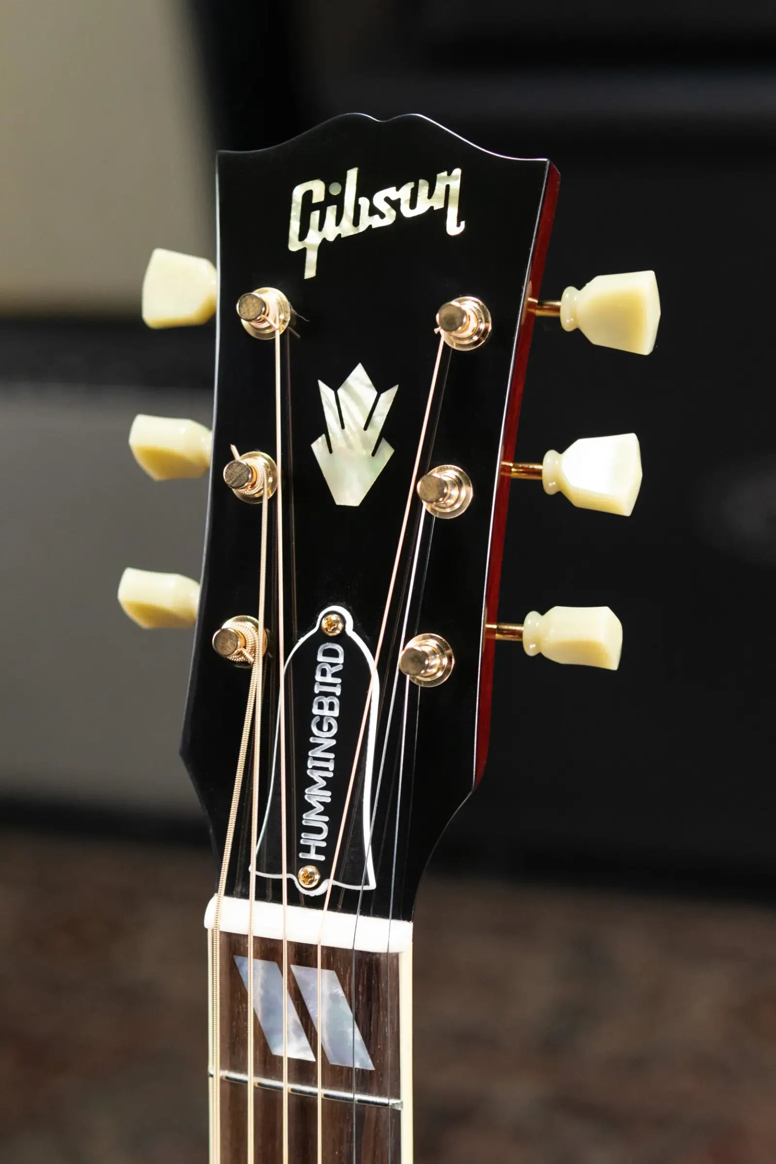 Gibson Hummingbird Original Acoustic/Electric Guitar - Antique Natural with Hardshell Case