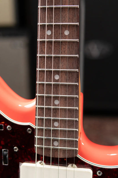 Squier Classic Vibe '60s Jazzmaster Electric Guitar - Tahitian Coral