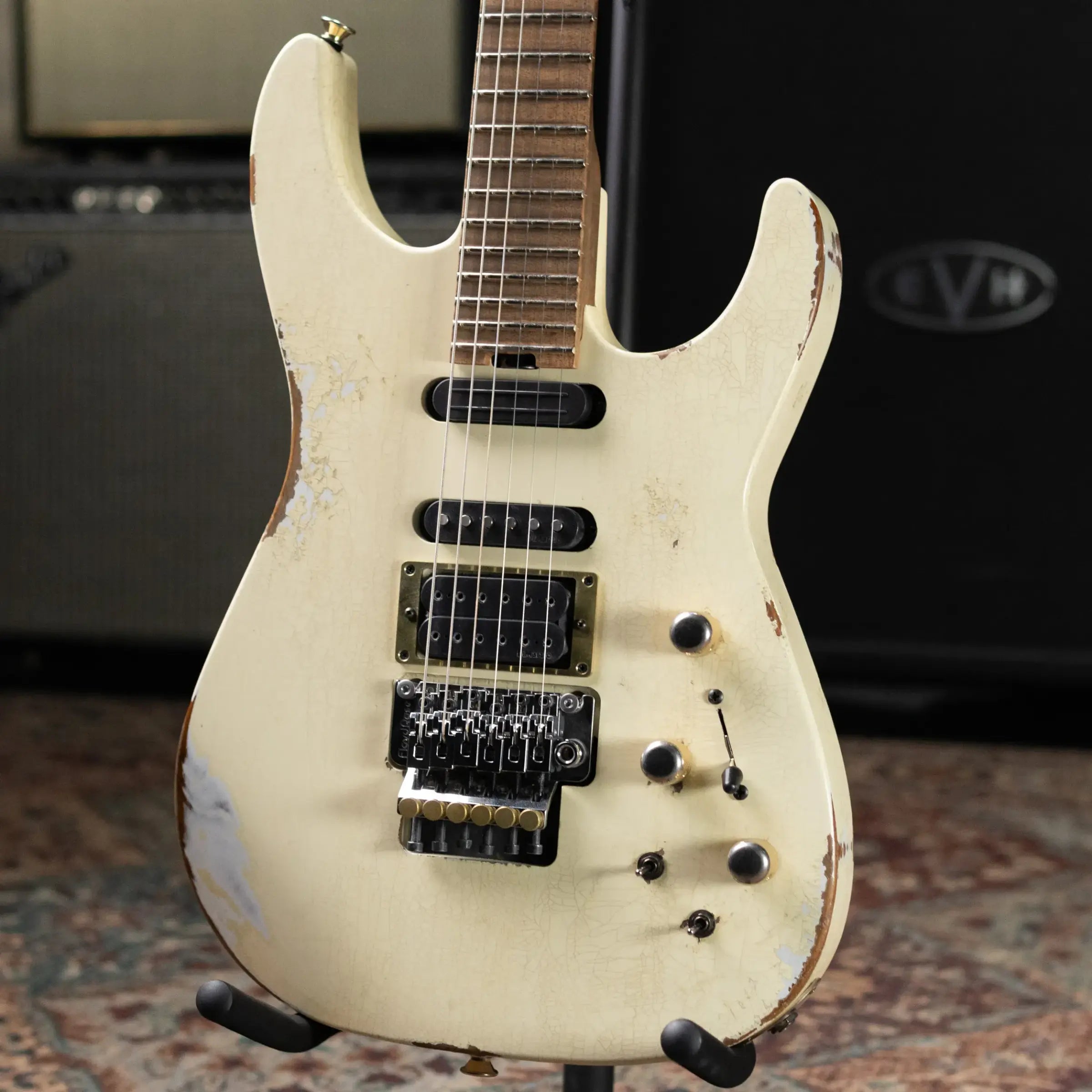 Jackson Custom Shop Special Edition PC1 Phil Collen Signature HSS FR84 Electric Guitar - Nitro Tour Relic Vanilla Shake with Hardshell Case