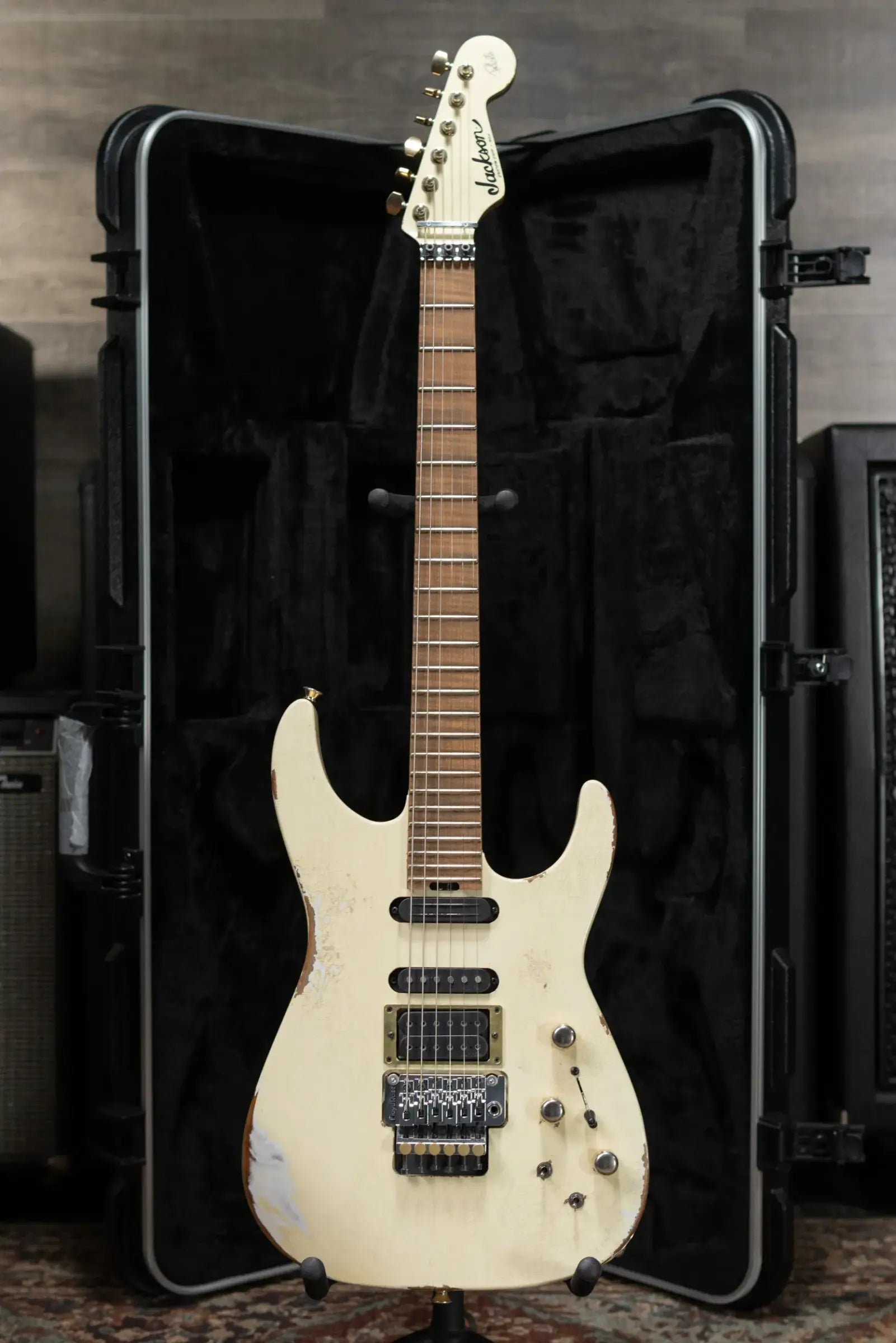 Jackson Custom Shop Special Edition PC1 Phil Collen Signature HSS FR84 Electric Guitar - Nitro Tour Relic Vanilla Shake with Hardshell Case