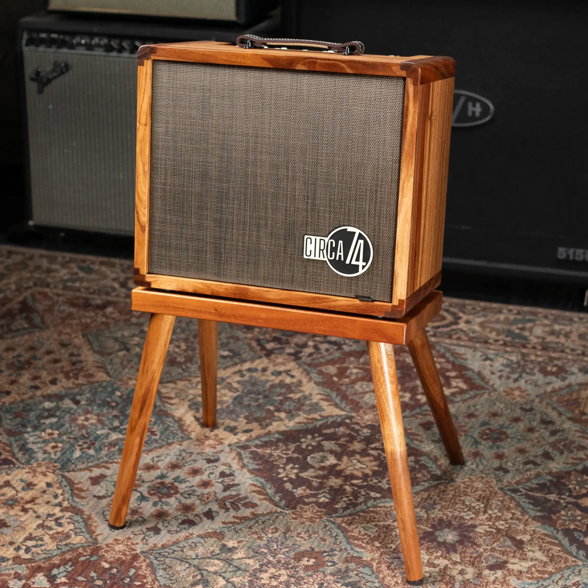 Taylor Circa 74 AV150-10 Amp With Stand - Select Koa