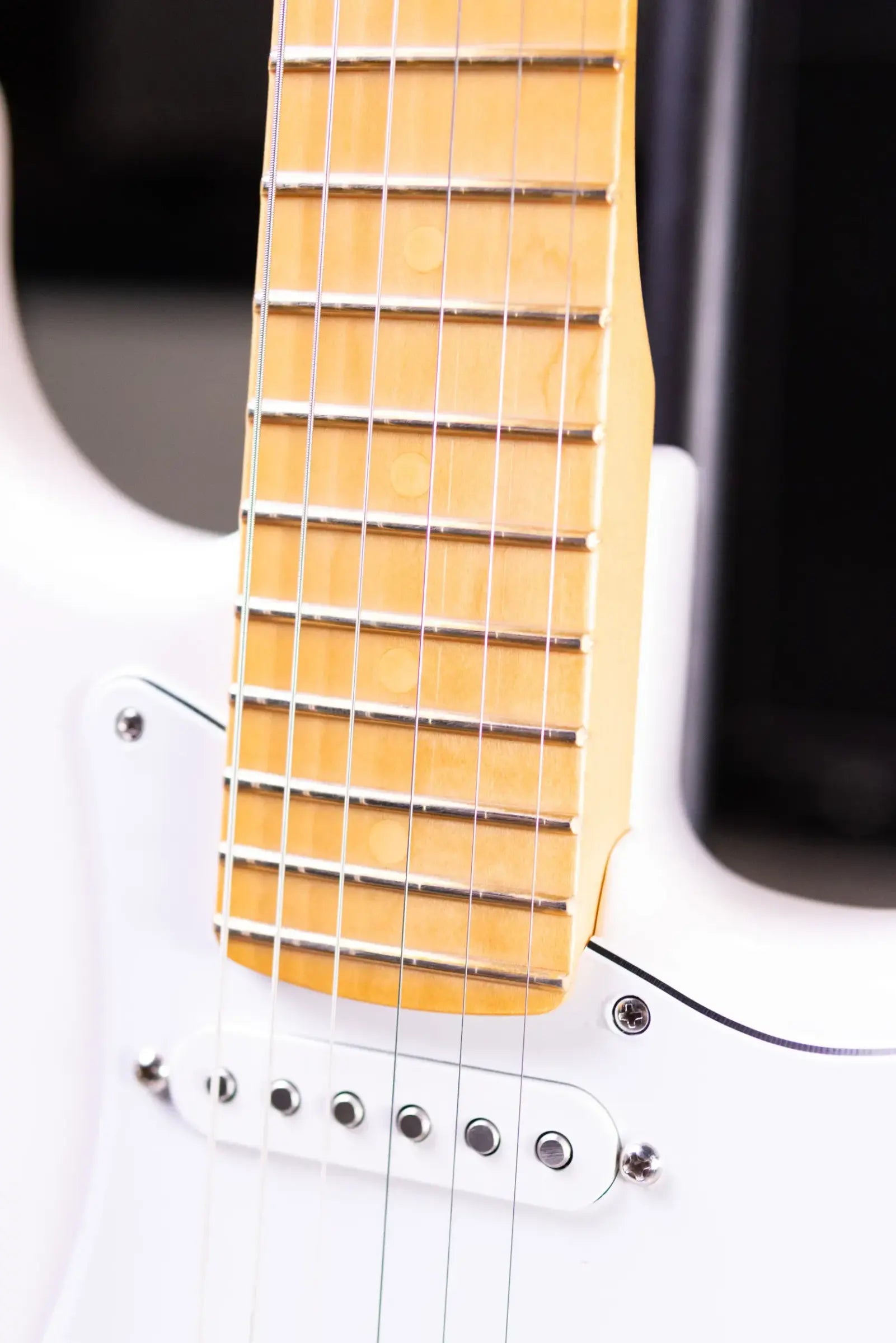 Fender Dealer Exclusive Player II Stratocaster Electric Guitar - Polar White with Matching Headstock