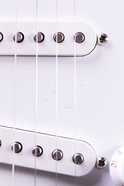 Fender Dealer Exclusive Player II Stratocaster Electric Guitar - Polar White with Matching Headstock
