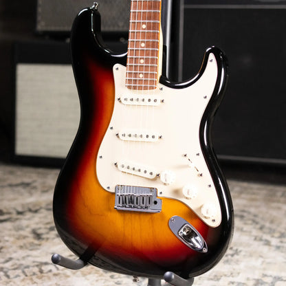 Fender Custom Shop Custom Classic Stratocaster Electric Guitar - 3-Tone Burst with Hardshell Case - Used
