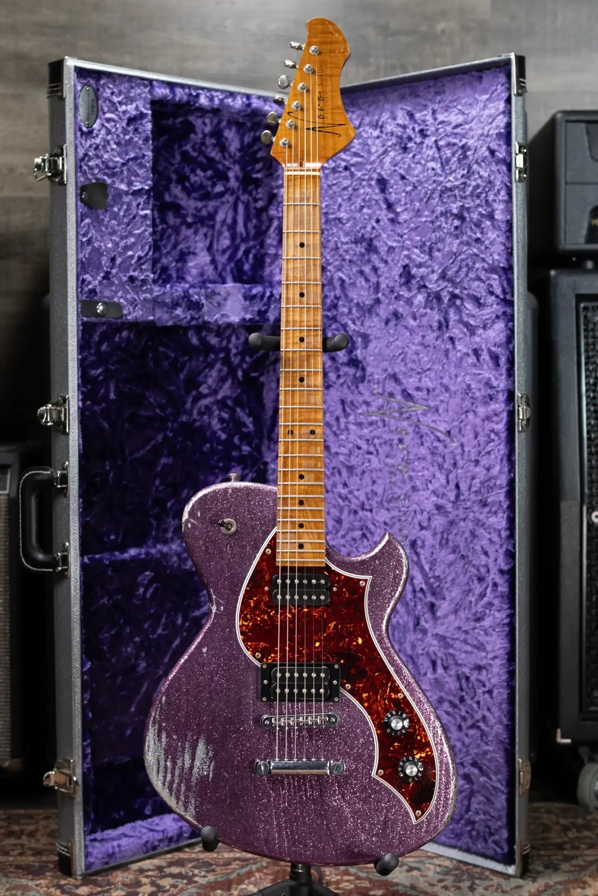 Novo Solus H2 Electric Guitar - Grape Jelly Sparkle with Hardshell Case - Used