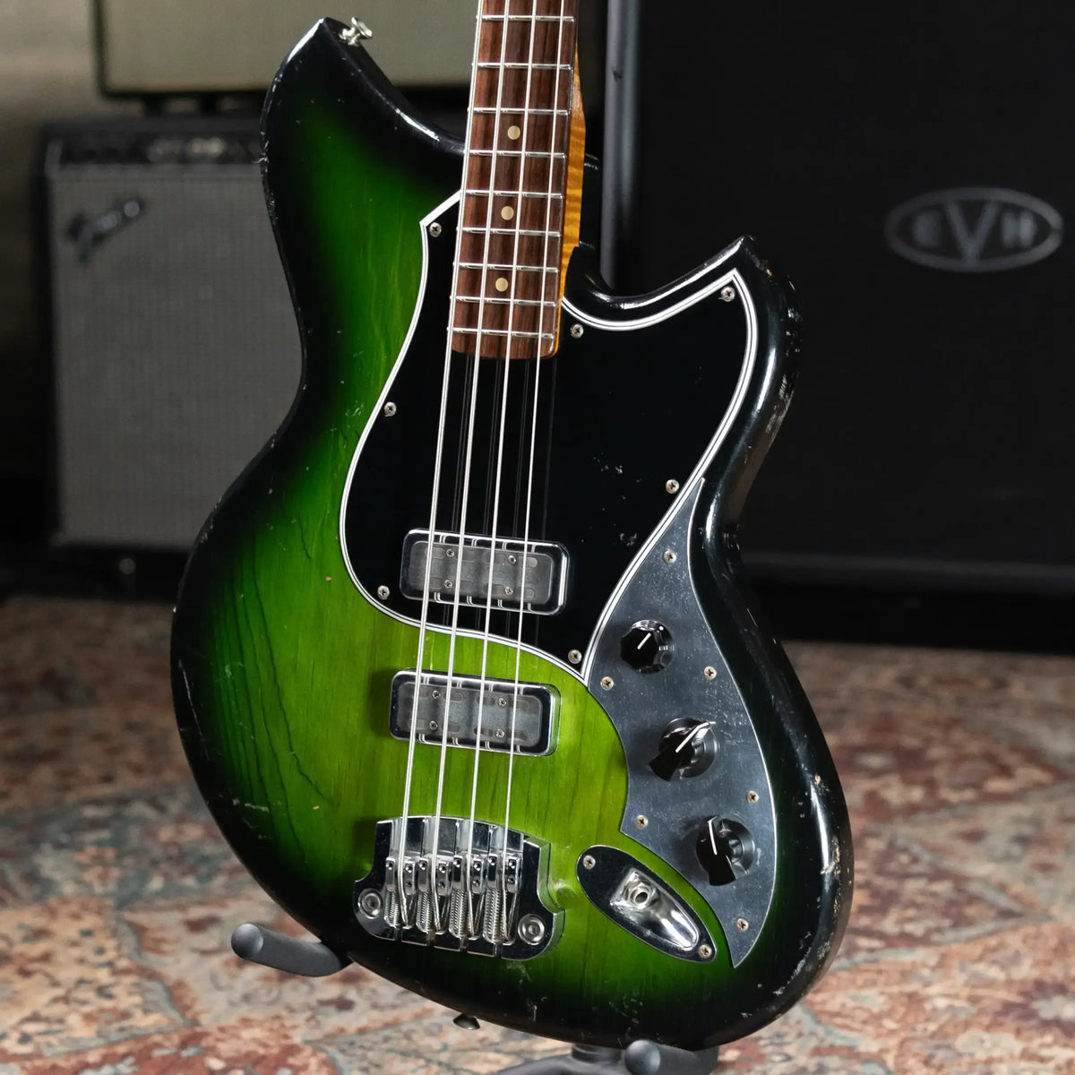 Novo Serus Bass  - Cat's Eye Green with Mono Gig Bag- Used